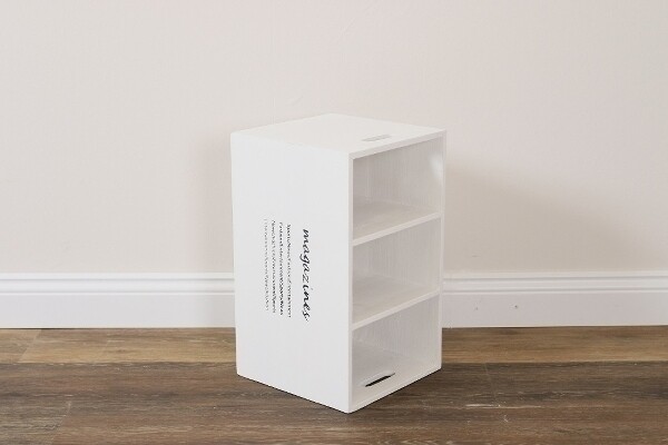 Holzbox / Magazinhalter, Zeitungsständer "Magari"