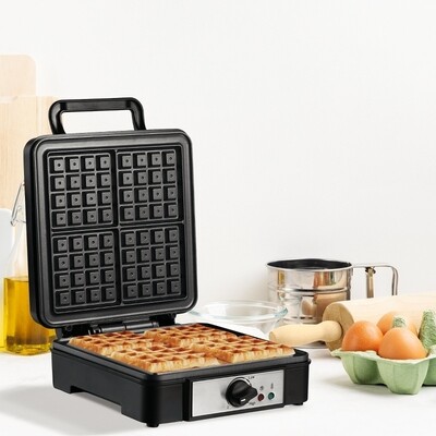 Waffeleisen 4 Waffeln mit antihaftbeschichteten Platten  1200W Aluminium Schwarz
