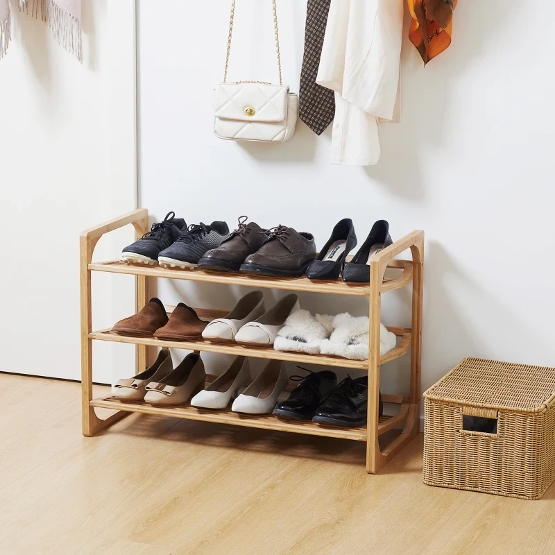 Schuhregal für 9 Schuhpaare, 3 Etagen, erhöhte Kanten, Bambusholz