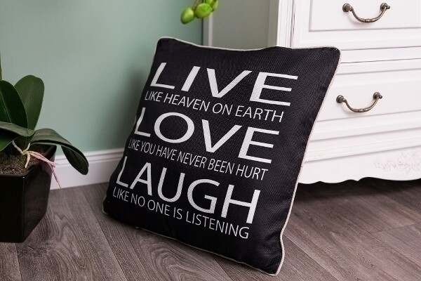 Deko-Kissen mit Füllung &quot;Live Love Laugh&quot; schwarz