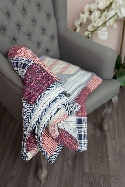 Patchwork Decke &quot;Aurora I&quot; 180 x 155 cm