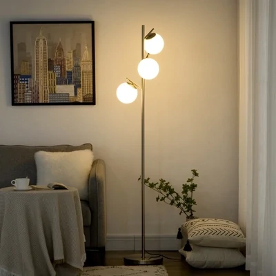 Stehlampe mit 3 Lampenschirmen aus Glas, Silber + Weiss
