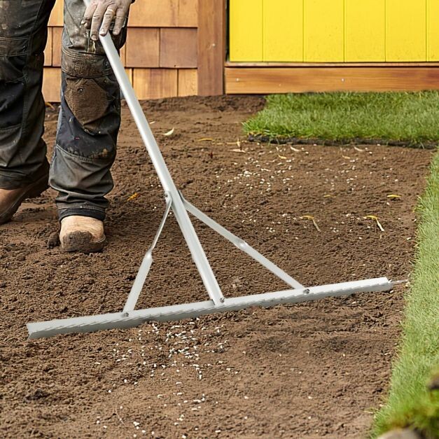 Leichter Gartenrechen aus Aluminium mit 91 cm breitem Rechenkopf Silber