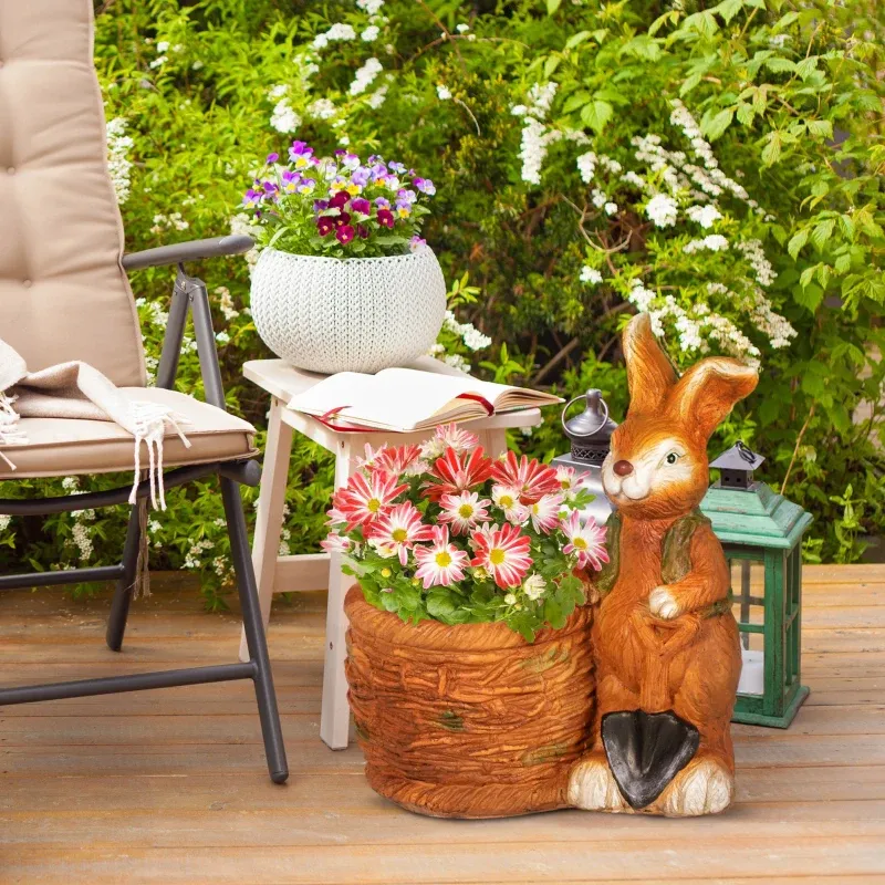 Blumentopf, Hase mit Weidenkorb, wetterfest, 45x27x50cm, Braun