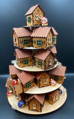 Exklusiver Weihnachts-Adventskalender aus Holz