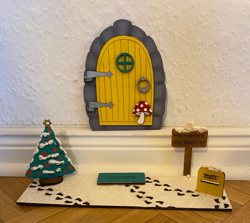Exklusive Weihnachts-Deko -Wichteltür aus Holz