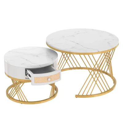 Eleganter 2-in-1 Runder Beistelltisch mit Marmormuster, Rattan-Schubladen und Massivholzgriffen, vergoldete Füsse, Weiss