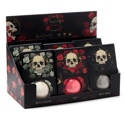 Skulls &amp; Roses Totenkopf Badebombe in Geschenkverpackung