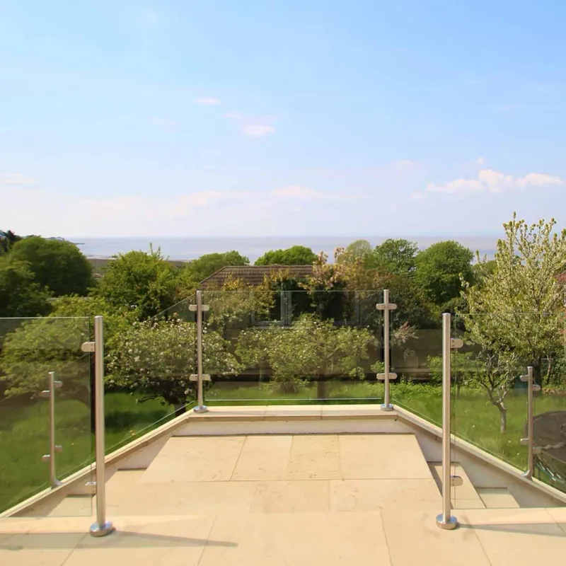 Geländerpfosten Balustrade Endpfosten 90cm – Edelstahl 304, vorgebohrt, mit Glasklemmenmmen