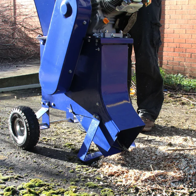 Motorhäcksler 15 PS (420 ccm) – Schnitt Ø 102 mm, 2400–3600 rpm, mobil, PSA inkl., 24 Monate Garantie