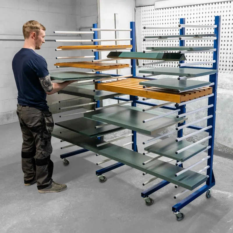 Set: 4 x Sprühtrocknungswagen + 3 x 2‑Wege‑Anschluss – 15 Ebenen, 25 kg/Ebene, verstellbar, 360° Rollen