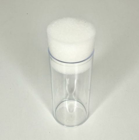 Drosophila Dose 68 ml mit Schaumstoffstopfen, rund, 8x3,5 cm