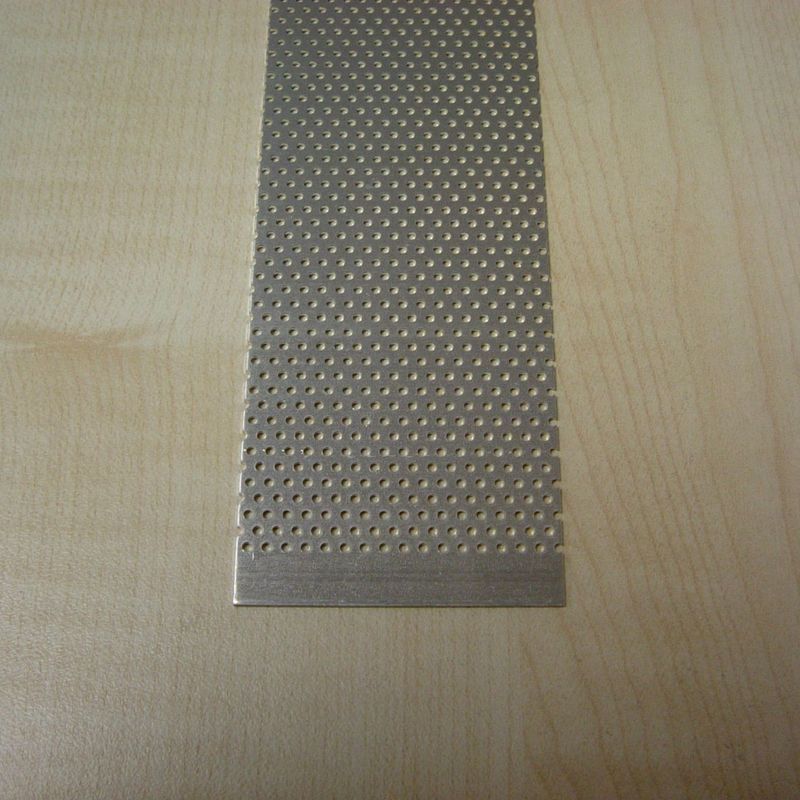 Terrarien Lüftungsgitter, Lochblech 100 x 5 cm