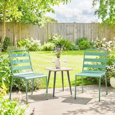 Gartenstühle 2er-Set stapelbar | Metall & Lamellendesign | Grün