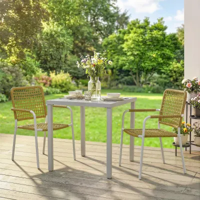 Gartenstühle 2er-Set stapelbar | Geflochtenes Resin & Armlehnen | Gelb