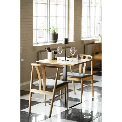 Lignano Café Tisch Eiche 70x70x75 cm Schwarzes Metallgestell