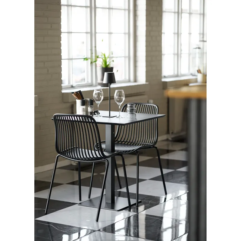 Fano Café Tisch Melamin Natur 70x70x75 cm Schwarzes Metallgestell Fano Café Tisch Melamin Natur 70x70x75 cm Schwarzes Metallgestell