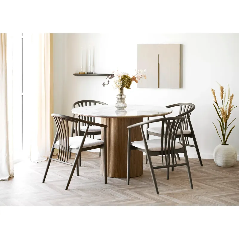 Essgruppe Athen & Agustin | Esstisch & 4 Stühle | Weiss/Dunkelbraun/Geräuchert