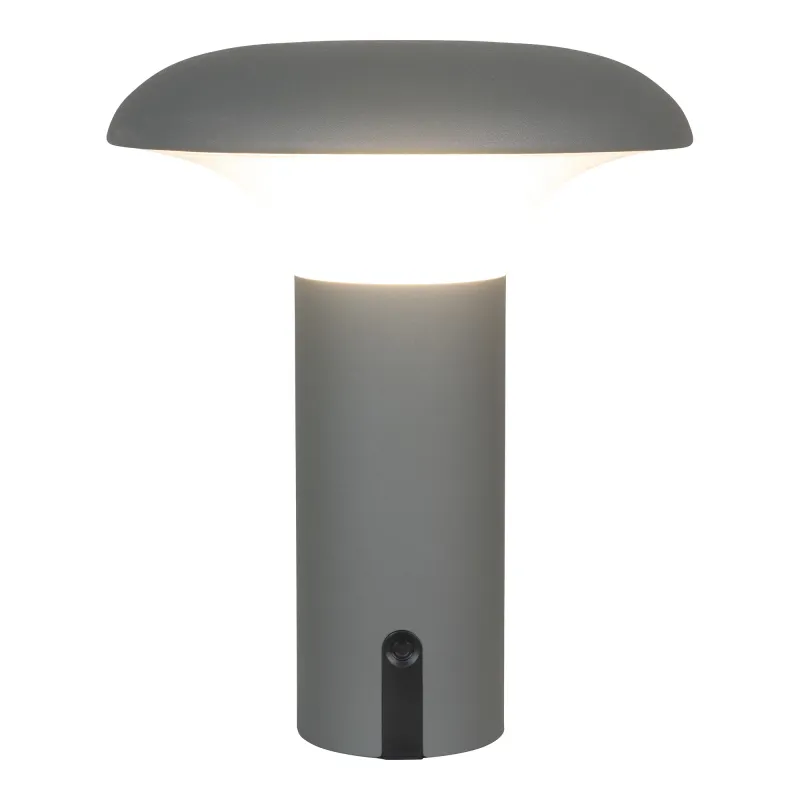 Ramsey LED-Lampe Wiederaufladbar Grau Ø17x21 cm USB-Ladestation Graue Ramsey LED-Lampe mit pilzförmigem Schirm und USB-Ladestation, Ø17x21cm. Praktisch für Schweizer Outdoor-Momente.