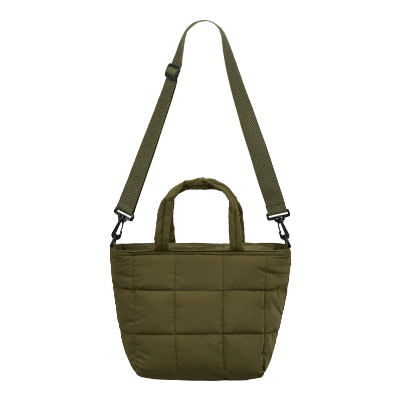 Budva Kühltasche Polyester Grün 24x12,5x37 cm Budva Kühltasche, Polyester, grün, 24x12,5x37cm. Praktisch für Schweizer Ausflüge.