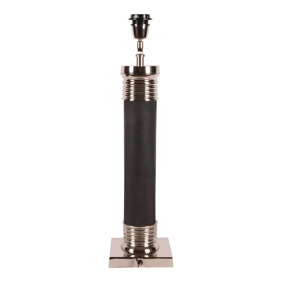 Tischlampenfuss Silber Schwarz Aluminium 60 cm Tischlampenfuss in Silber und Schwarz, 60cm. Moderner gerillter Lampenfuss aus Aluminium für Schweizer Wohnräume.