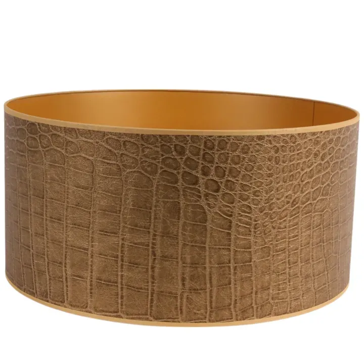 Bentley Lampenschirm Krokoprägung Gold Stoff Ø50 cm Grosser Bentley Zylinder-Lampenschirm in Gold mit Krokoprägung, ø50cm. Imposanter Blickfang für Schweizer Wohnwelten.