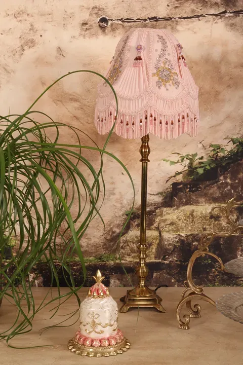 Viktorianischer Kuppellampenschirm Rosa Stoff Fransen Ø26 cm