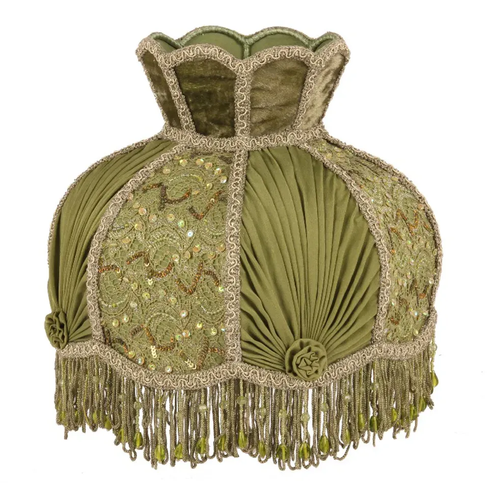 Lampenschirm Victorian Grün Samt Barock Kronenaufsatz Ø27 cm Grüner viktorianischer Samt-Lampenschirm mit Kronenaufsatz, Pailletten & Fransen, 27cm. Barock-Blickfang.