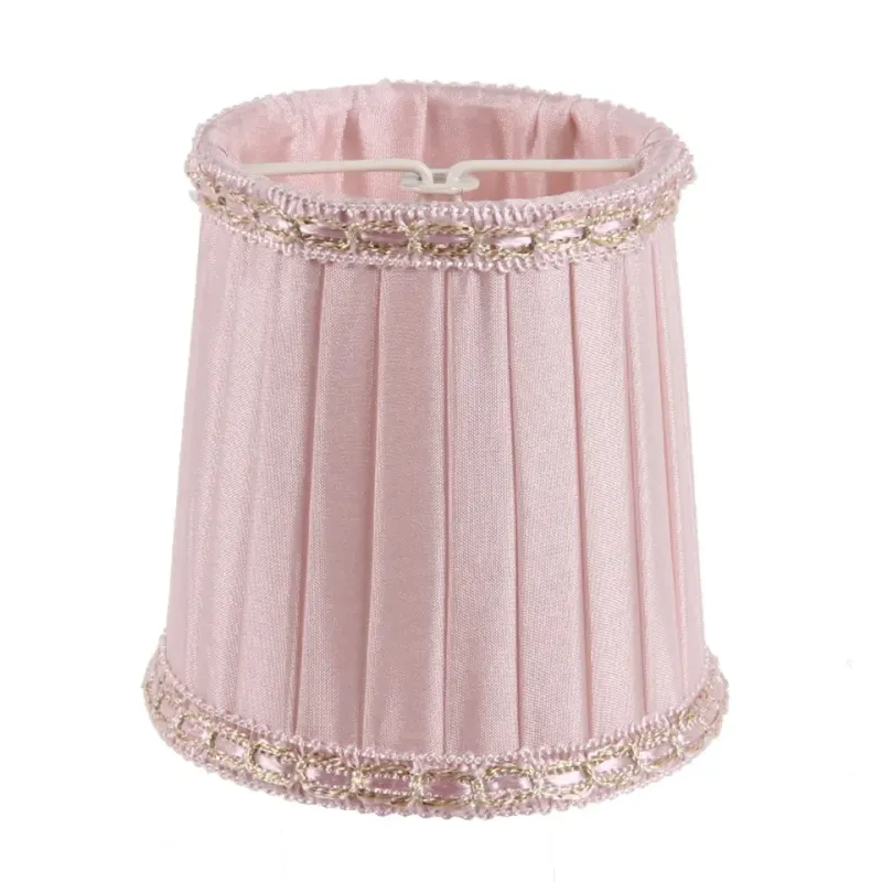 Klemm-Lampenschirm Plissee Rosa Goldborte Ø8 cm Kleiner Plissee-Klemm-Lampenschirm in Rosa mit Goldborte, ø8cm. Romantische Note für Kronleuchter im Schweizer Zuhause.