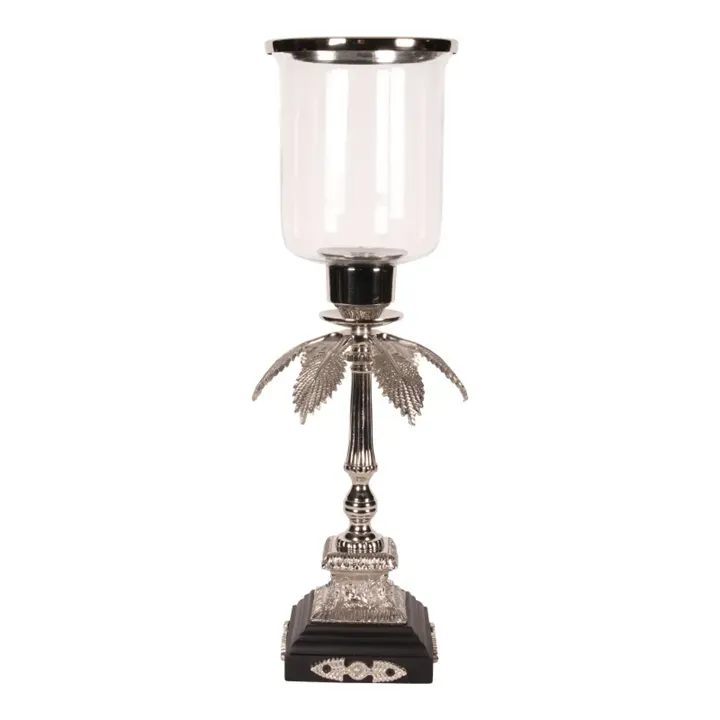 Hurricane Windlicht Palme Silber Messing Glas 60 cm Silbernes Palmen-Windlicht Hurricane aus Messing & Glas, 60cm. Exklusiver Kerzenhalter für das Schweizer Zuhause.