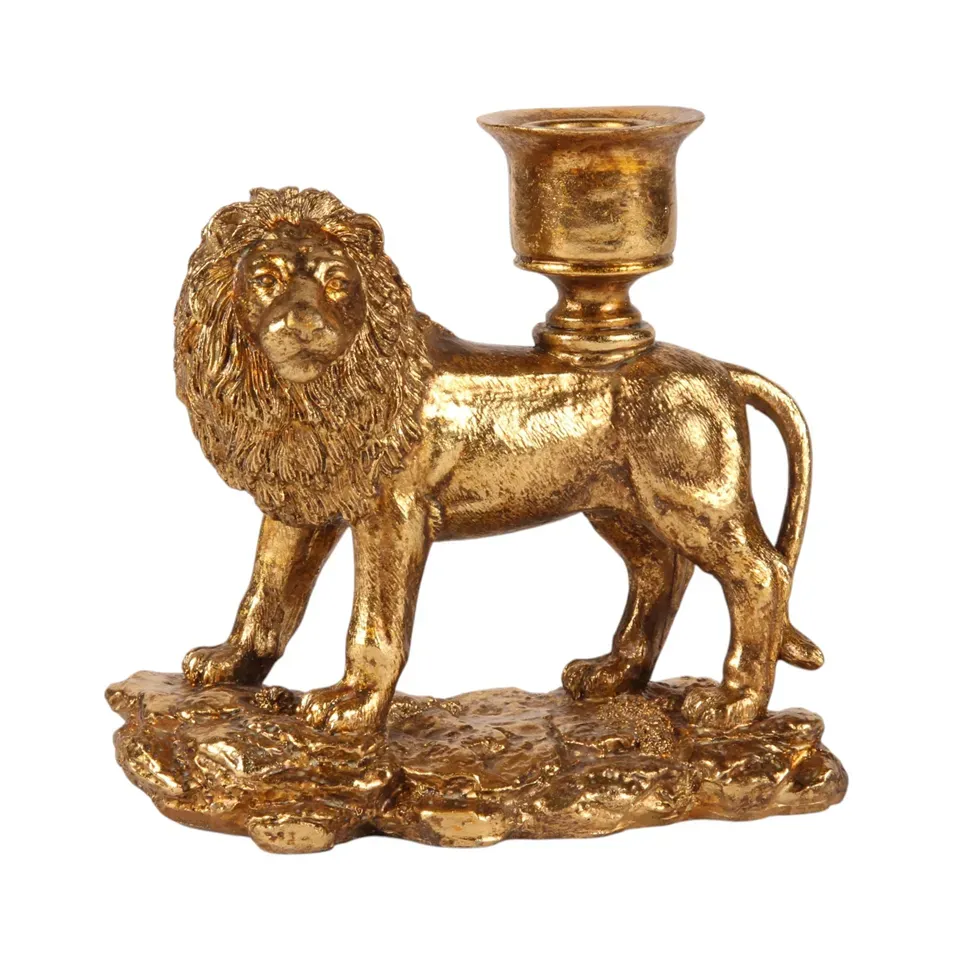 Löwenleuchter Kerzenständer Löwe Gold Kunstharz 17 cm Goldener Löwen-Kerzenleuchter aus Kunstharz in Antikgold, 17cm hoch. Männlicher Löwe auf Felsen mit Kerzenkelch.