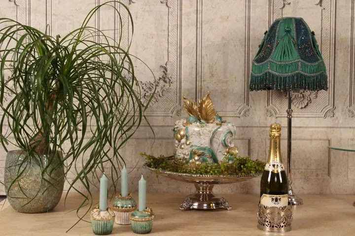 Dekorative Torte Kunstharz Blau/Gold 31 cm
