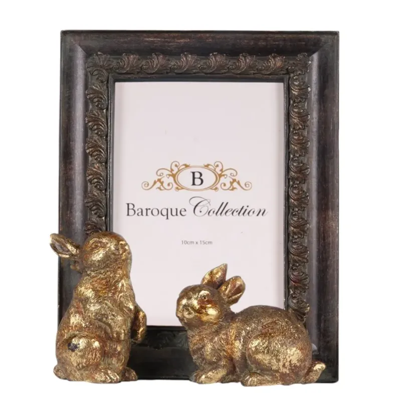 Bilderrahmen Braun 15 x 10 cm mit goldenen Hasen Brauner Bilderrahmen aus Polyresin für Fotos im Format 15 x 10 cm, mit zwei goldenen Hasen und Glas, 20,5 x 15 x 6 cm