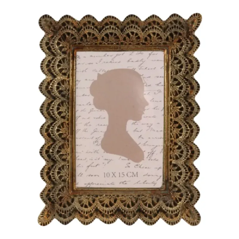 Bilderrahmen Gold 15 x 10 cm aus Polyresin mit dekorativem Ornamentrand Goldener Bilderrahmen aus Polyresin für Fotos im Format 15 x 10 cm, mit dekorativem Ornamentrand und Glas, 23 x 17 x 3 cm