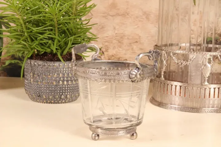 Teelichthalter 13 cm Silber aus Messing und Glas