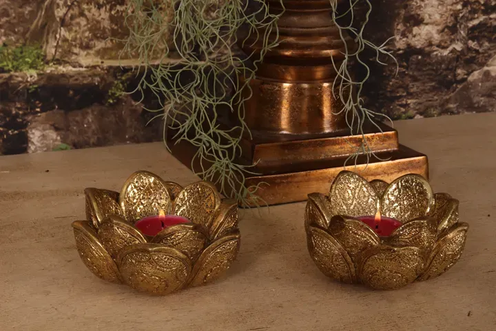 Blumenteelichthalter 12,3 cm Gold aus Kunstharz