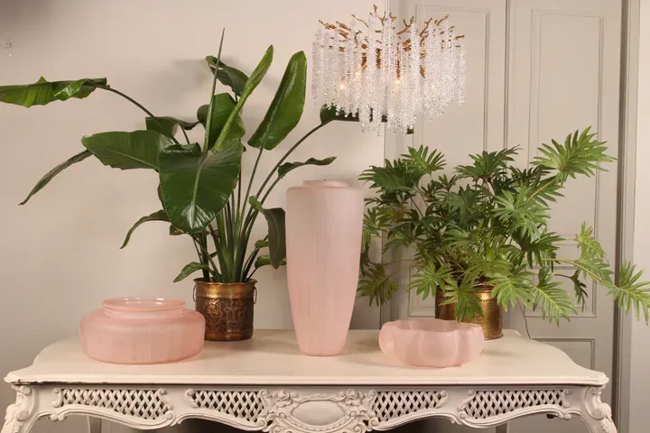 Rubin Vase L 49 cm Rosa aus Glas für Blumen und Deko