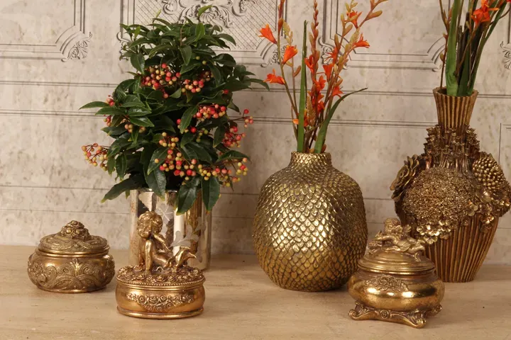 Schuppenvase 19 cm Gold aus Kunstharz für stilvolle Dekoration