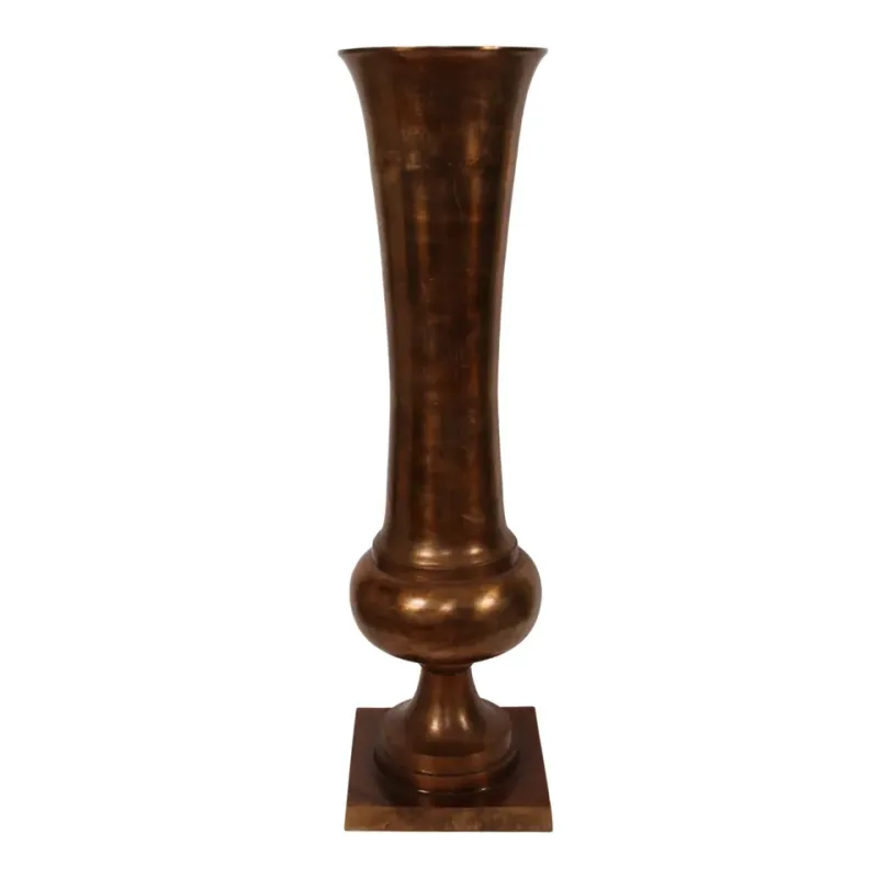 Vase 123 cm Antikbronze aus Aluminium mit Antikmessing Finish Antikbronzefarbene Aluminiumvase 123 cm mit schlanker Form und quadratischem Standfuss