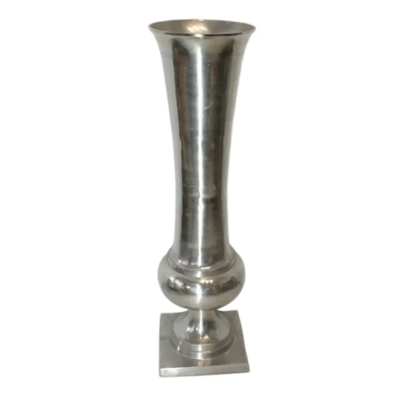 Vase 123 cm Silber aus Aluminium in Nickel Optik Silberne Aluminiumvase 123 cm in Nickel Optik mit quadratischem Standfuss