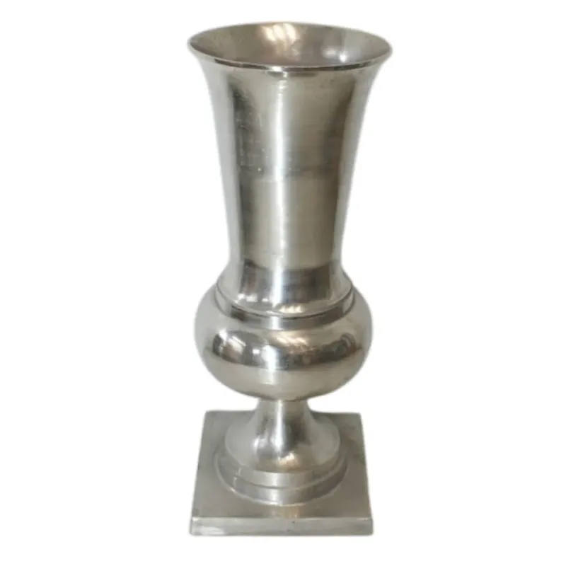 Vase 86 cm Silber aus Aluminium in Nickel Optik Silberne Aluminiumvase 86 cm in Nickel Optik mit rundem Unterteil und quadratischem Standfuss