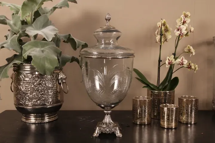 Vase mit Deckel Ø 24 cm aus Glas und Aluminium Silber