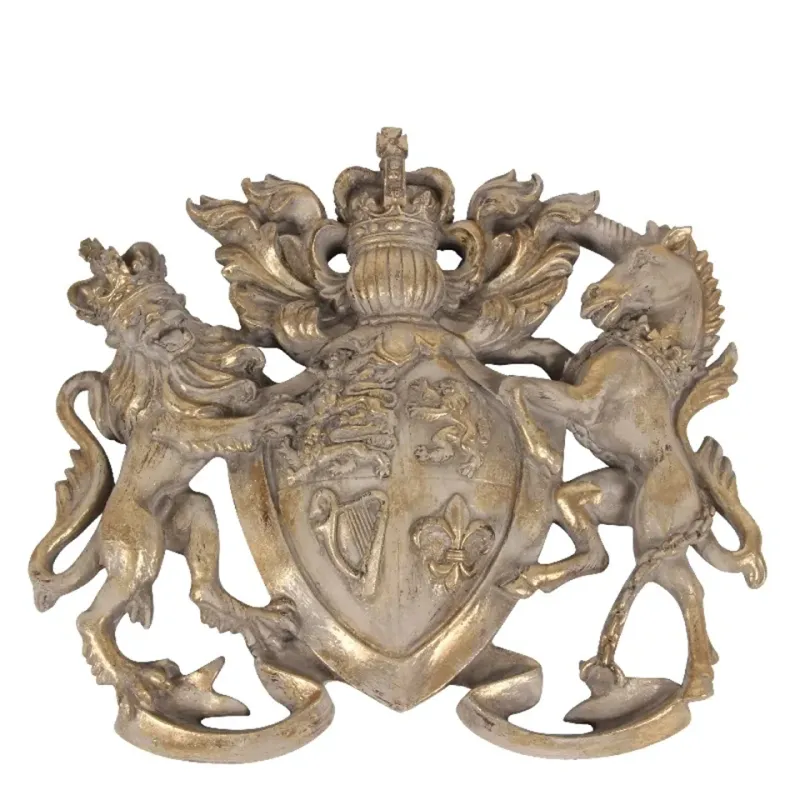 Dekoratives Wappen als Wandtafel 35 x 38 cm aus Kunstharz mit goldenen Details