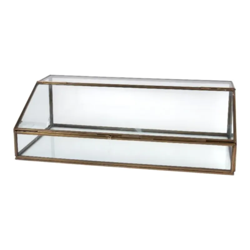 Goldene Glasvitrine 15 x 50 x 25 cm aus Messing im Barock Stil