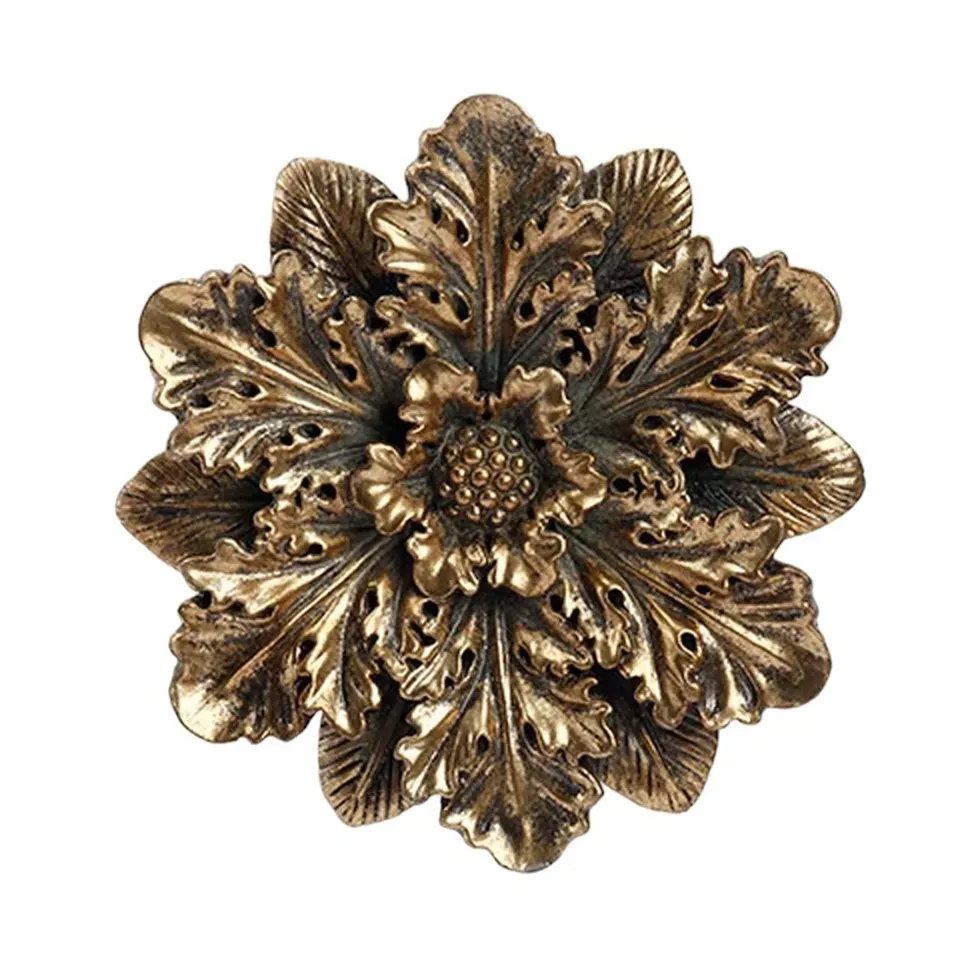 Goldene dekorative Wandblume 20 cm aus Kunstharz mit floralem Blütendesign