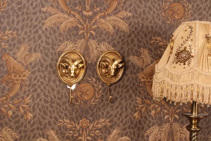 Goldener Widder Wandhaken Ram 19 cm Gold aus Kunstharz