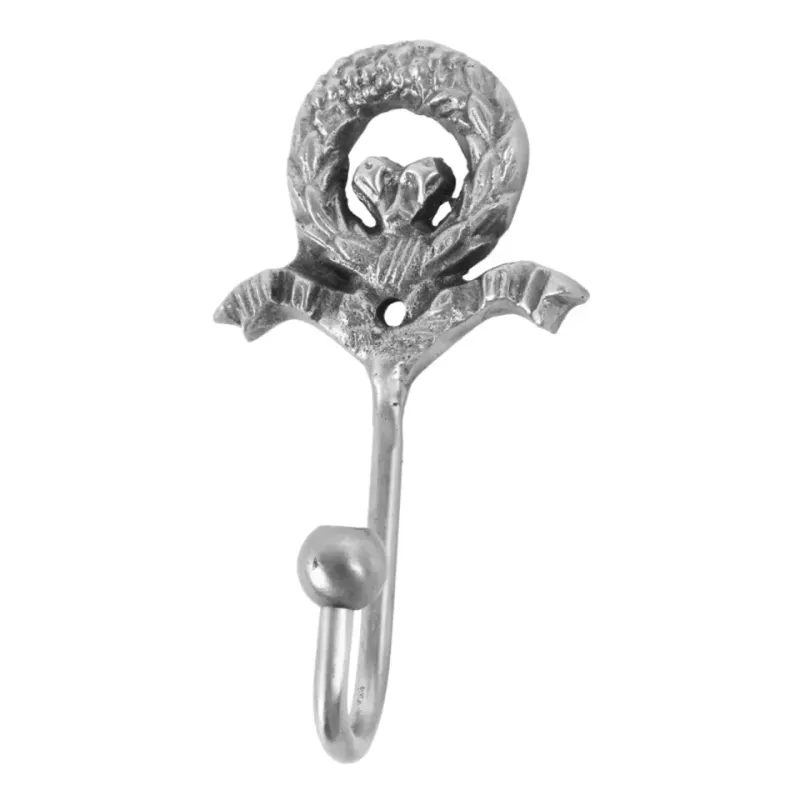 Silberner Haken Girlande aus massivem Messing mit handgefertigten Details