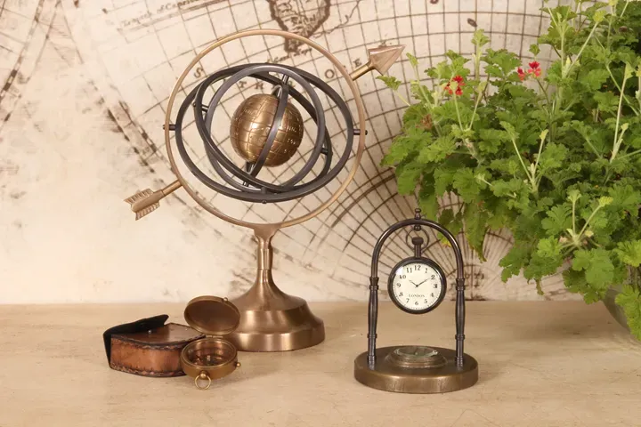 Maritime Hänge-Tischuhr mit Kompass, 15 cm, Gold