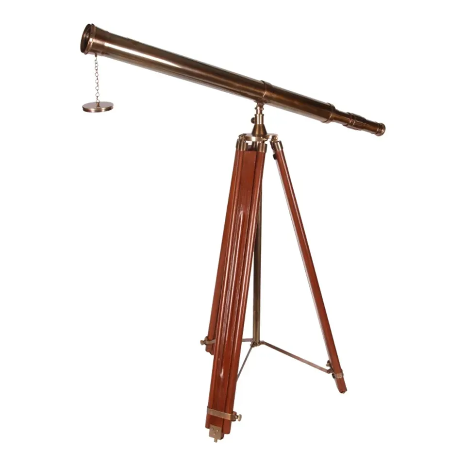 Grosses dekoratives Vintage Teleskop aus Holz und Kupfer, 150 cm Grosses dekoratives Teleskop aus Kupfer auf einem braunen Holzstativ