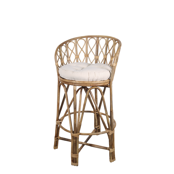Handgemachter Barstuhl aus Rattan mit hellem Kissen Handgemachter Barstuhl aus Rattan mit Kissen